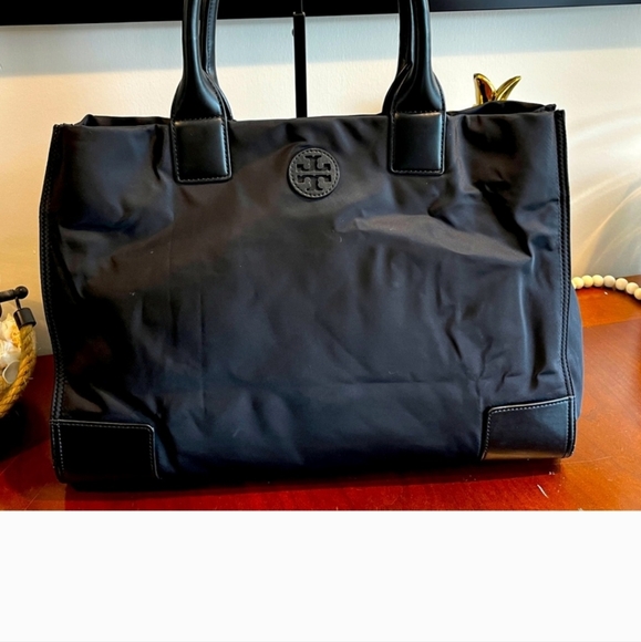 Tory Burch Handbags - EUC Tory Burch Nylon and Leather Tote Bag